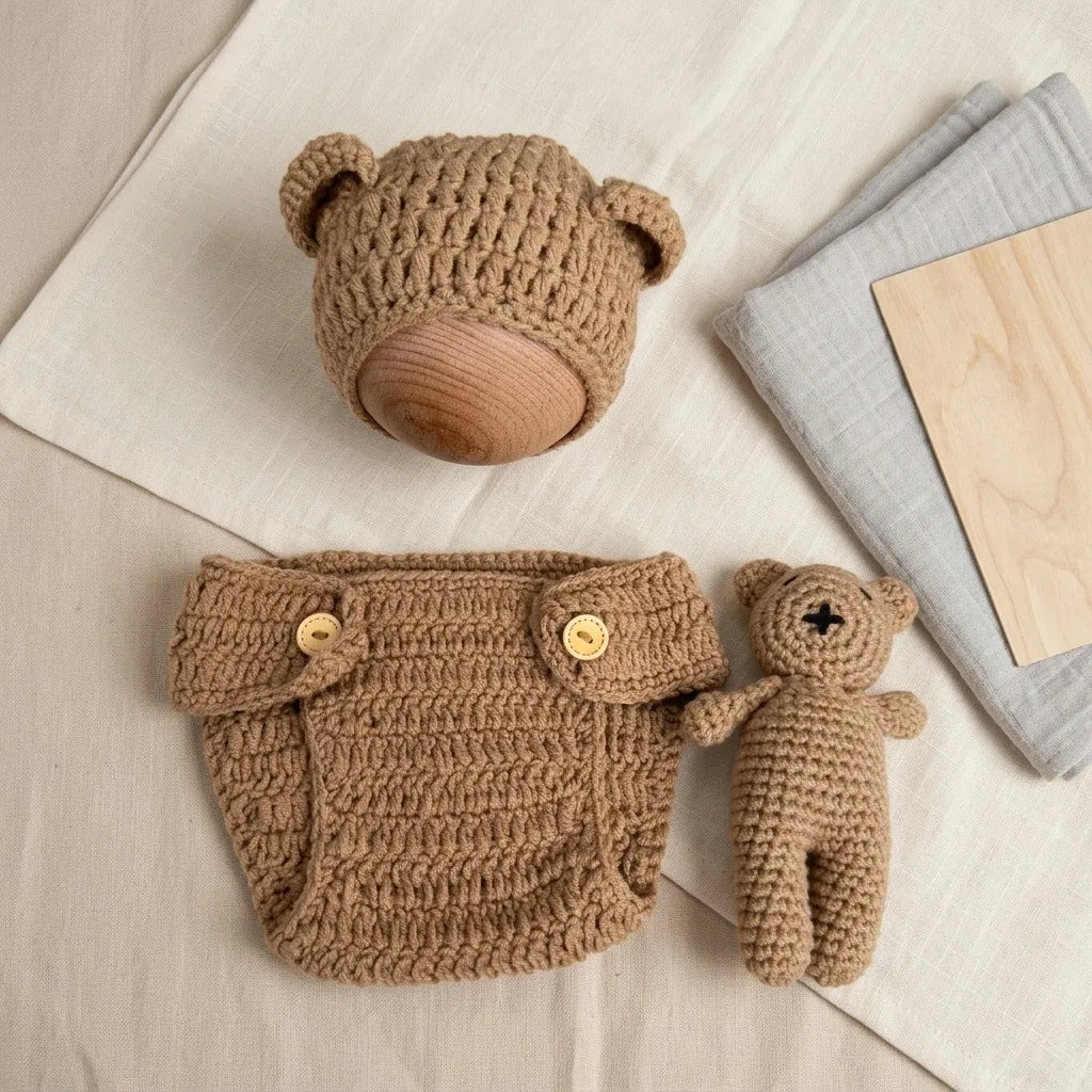 Yarnlings Bear Set — Hat, Shorts &amp; Toy Bear