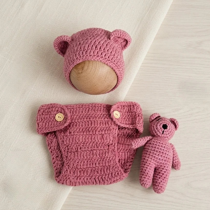 Yarnlings Bear Set — Hat, Shorts &amp; Toy Bear