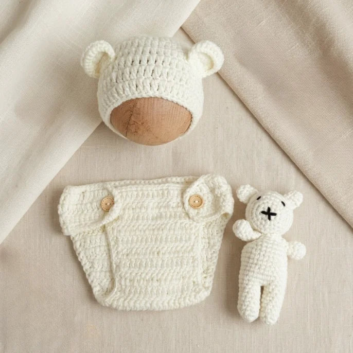 Yarnlings Bear Set — Hat, Shorts &amp; Toy Bear